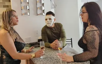 Mara invites her friend Antonella and secretly fucks her stepson Jinn