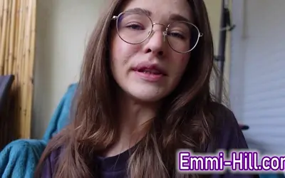 TEEN SQUIRTING FOR HER NEIGHBOURS